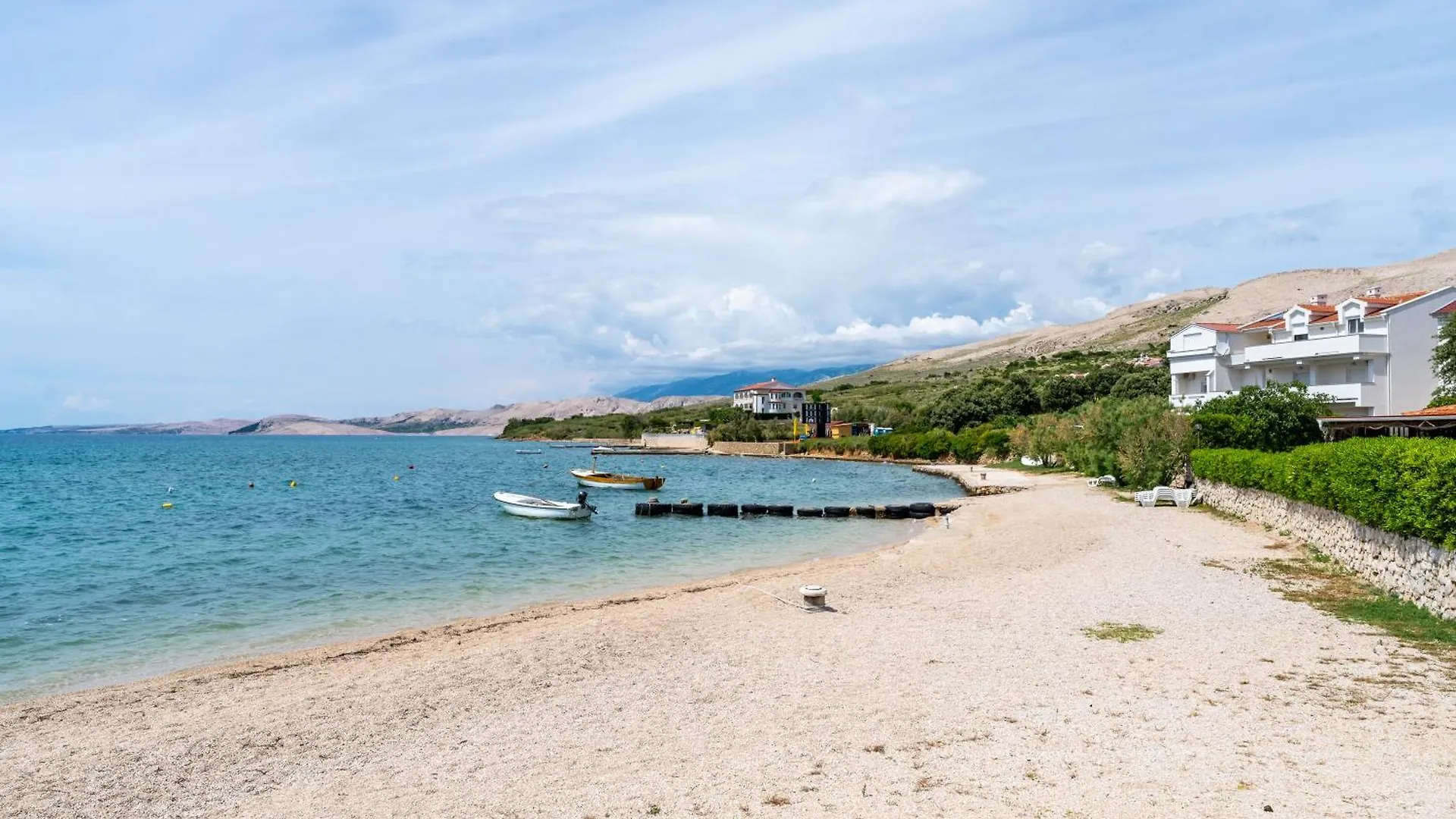 Apartman By The See Croatia
